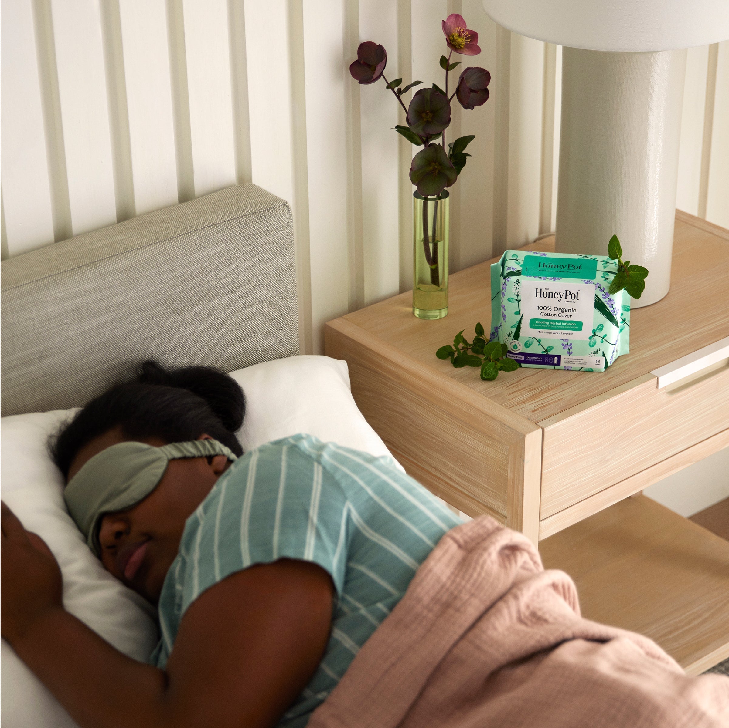 Organic Cotton Cover Cooling Herbal Infusion Heavy Flow Overnight Pads